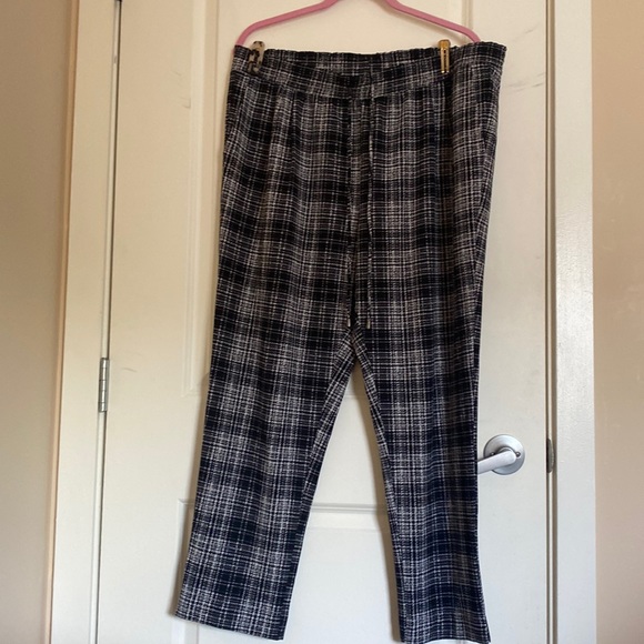 Soho Apparel size XL high rise, ankle length. - Picture 1 of 2